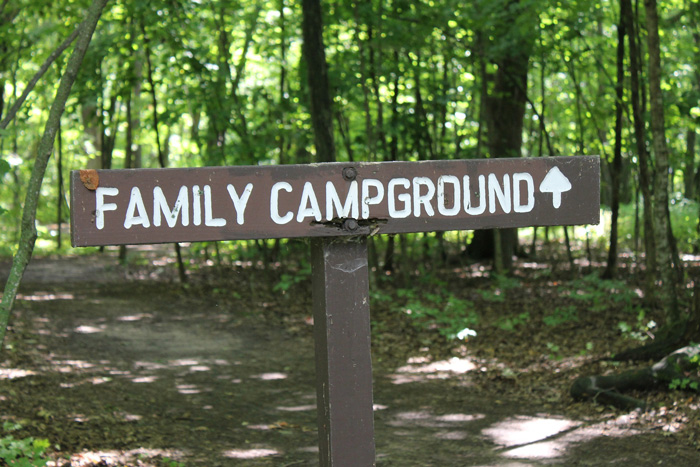 campground-1591949_1920.jpg